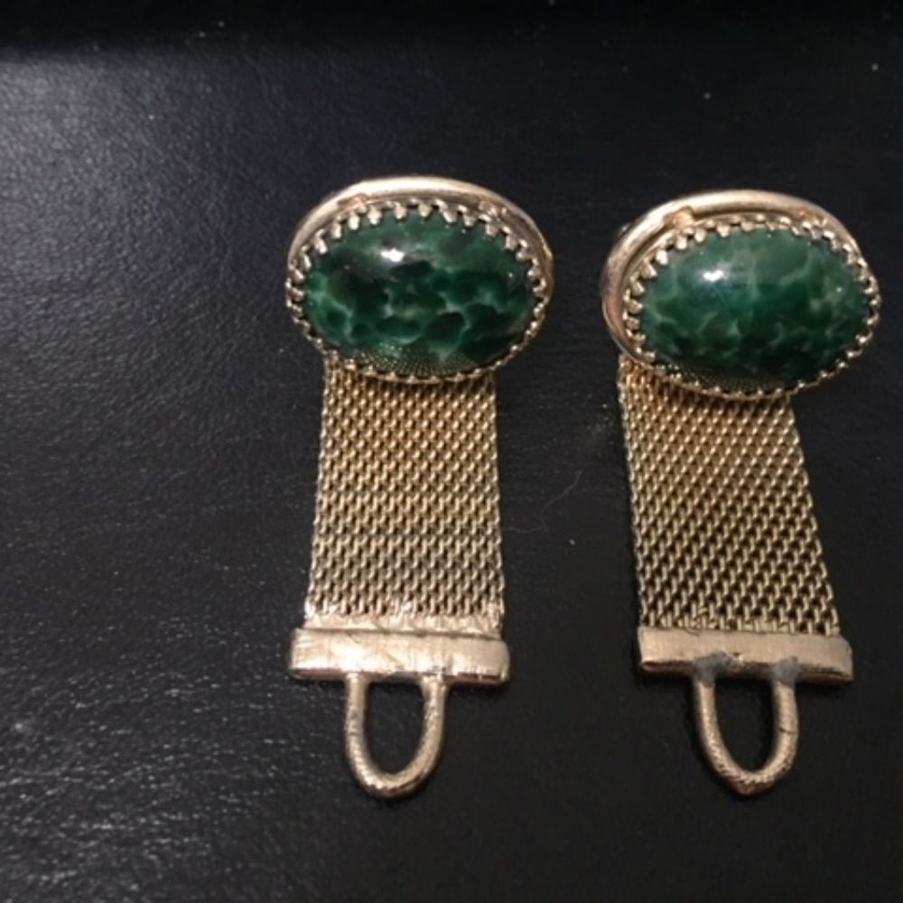 Vintage Wrap Around Cufflinks with Jade Look Stone
